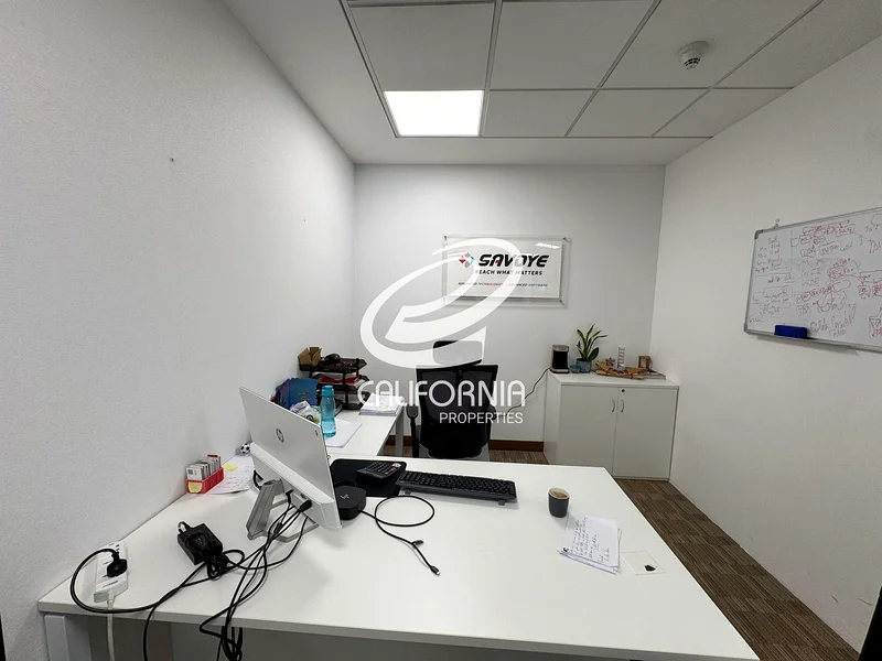منظر قناة دبي | موقف سيارات اثنين | شاغرة في 31 يناير 202663826764086018114