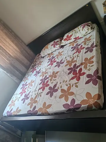 Bedroom set