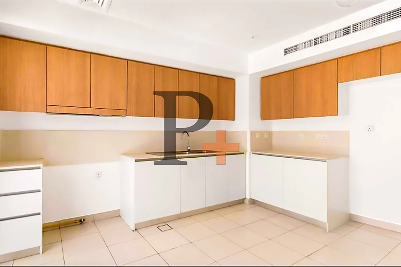 Single Row | Walk to Amenities | Best Price63805884543489114