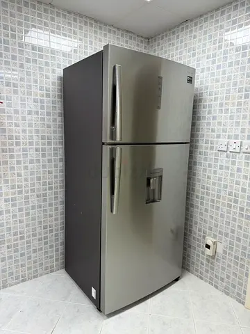 Hisenes full size fridge for sale