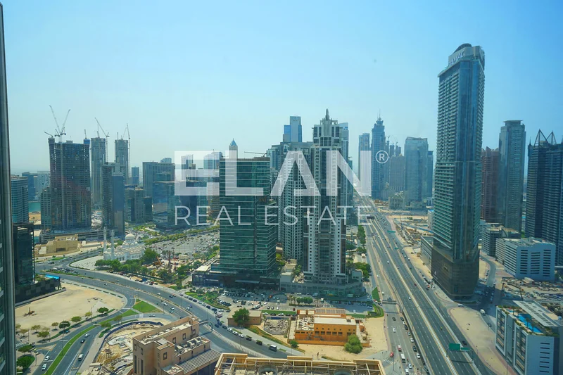 موقع متميز | مفروش بالكامل | تخطيط زاوي63771815131138112