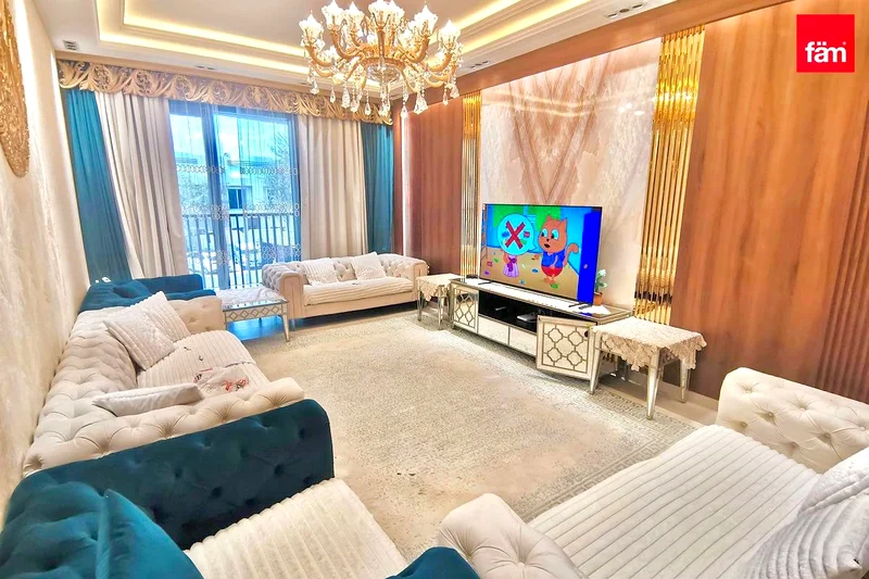 Near School | Upgraded | Spacious Layout63922049855745111