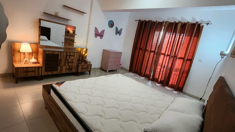 Fully Furnished Huge 1 BHK |  Middle of Dubai | All Major Locations are Nearby63828937643523113