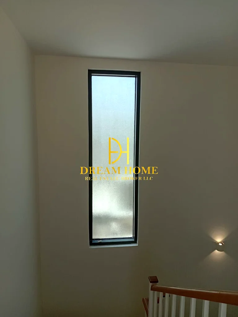 فيلا فارغة مكونة من 3 غرف نوم + غرفة خادمة، تخطيط واسع63751404864385113