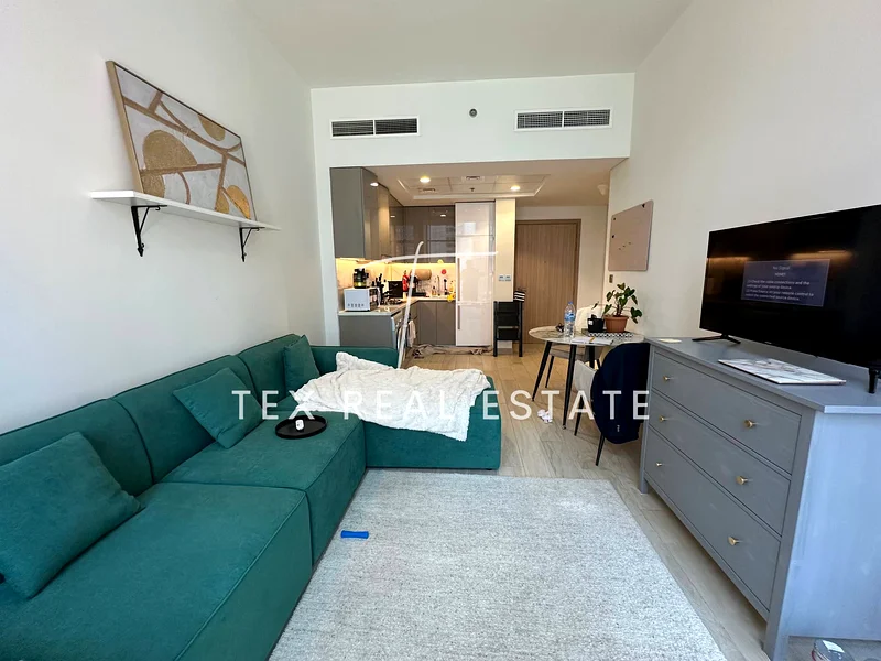 PRIME LOCATION | UNFURNISHED | 1BR63802449285249112