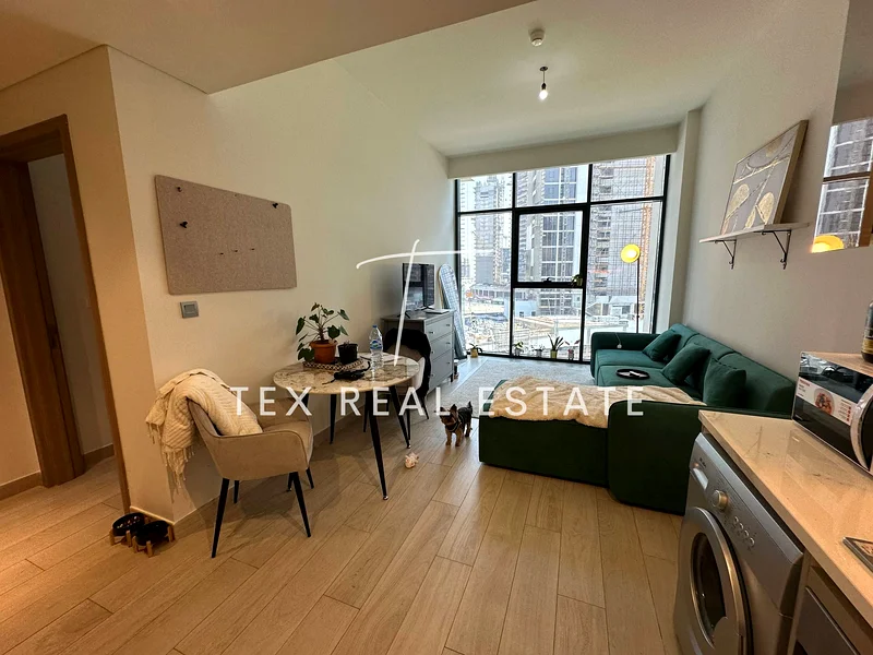 PRIME LOCATION | UNFURNISHED | 1BR63802449285249111