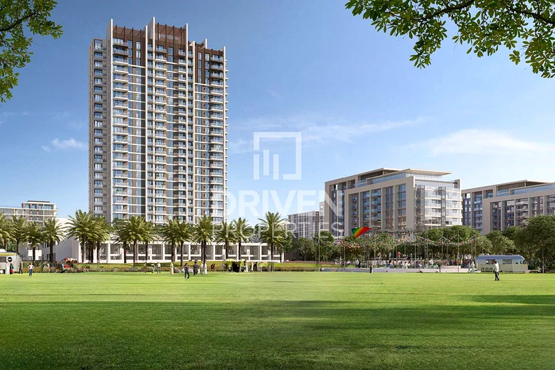 Prime Location | Smart Investment | Modern Apt64043996903042113