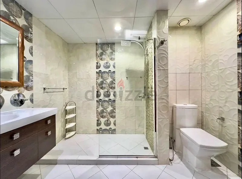@Emirates Tower Metro Ladies Only ‼️ Brand New Bed Space Master Room Burj Khalifa view64049789667586112