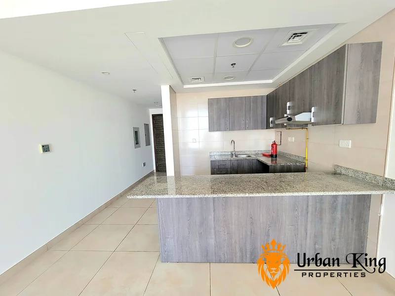 Spacious Apartment with Balcony | Elegant View | Ready-In Move63739268800130113