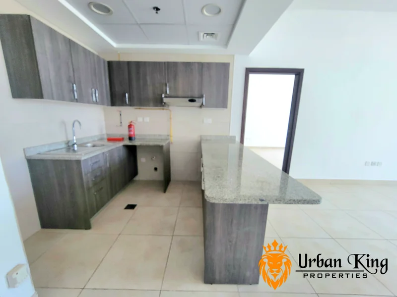 Spacious Apartment with Balcony | Elegant View | Ready-In Move63739268800130114
