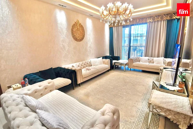 Near School | Upgraded | Spacious Layout63922049855745110
