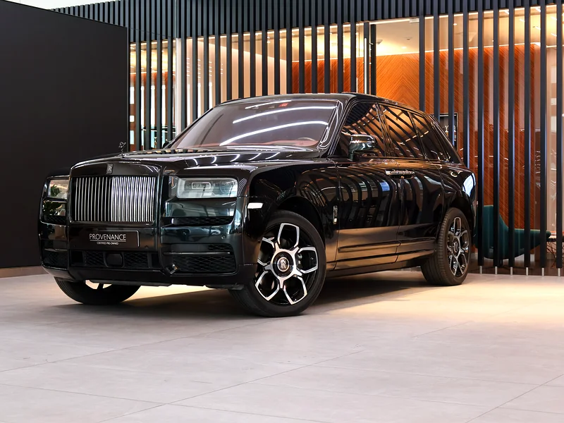 Rolls-Royce Cullinan Black Badge Model Year 2021 | 67,372 km63699024489090110