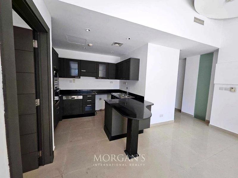 Spacious 1 BR Unit | Unfurnished | Prime Location63773343181057113