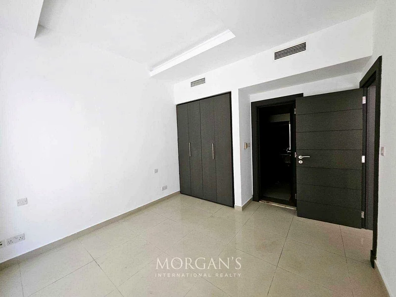 Spacious 1 BR Unit | Unfurnished | Prime Location63773343181057112