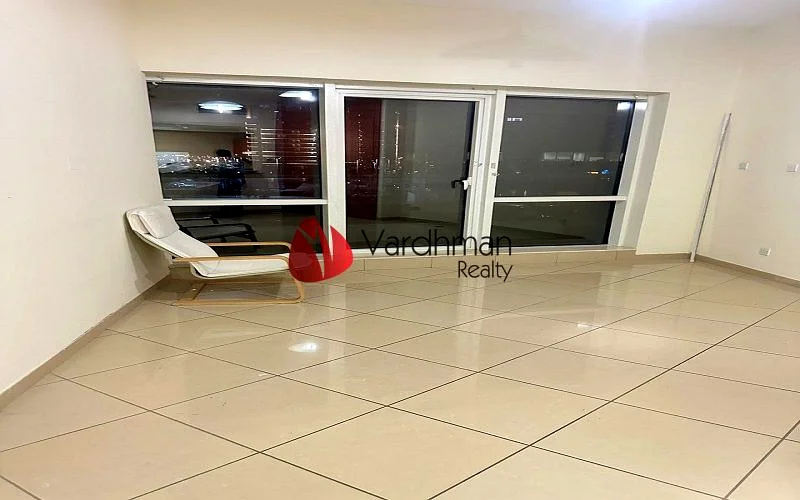 SPACIOUS STUDIO | WITH BALCONY | NEAR TO METRO63748964472193112