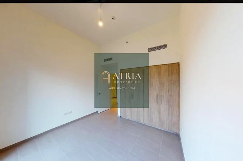 Prime Location |  Ready to Move | Spacious unit63753651344385112