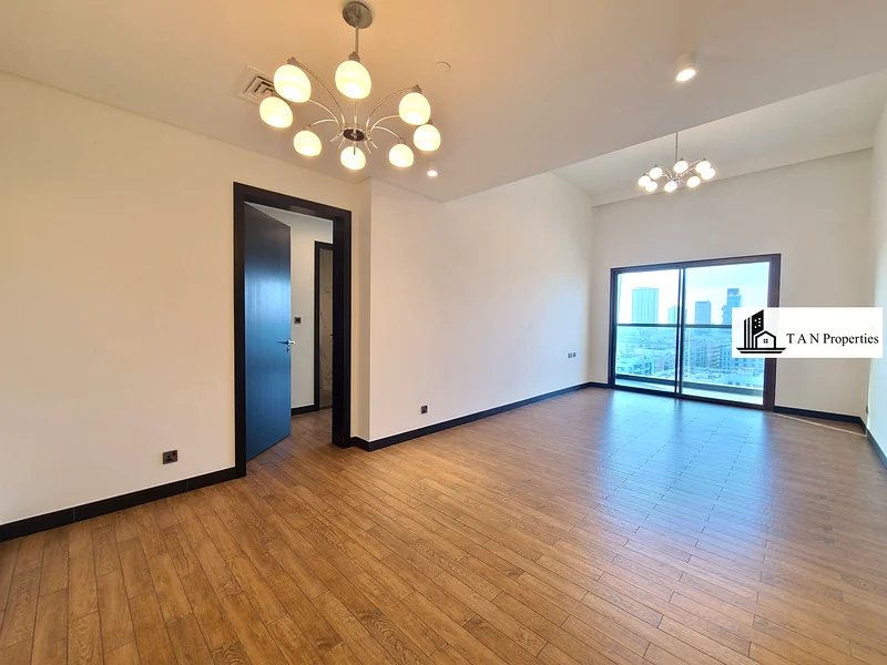Luxurious Living | Huge Layout | With 3 Balcony |63767749060225110
