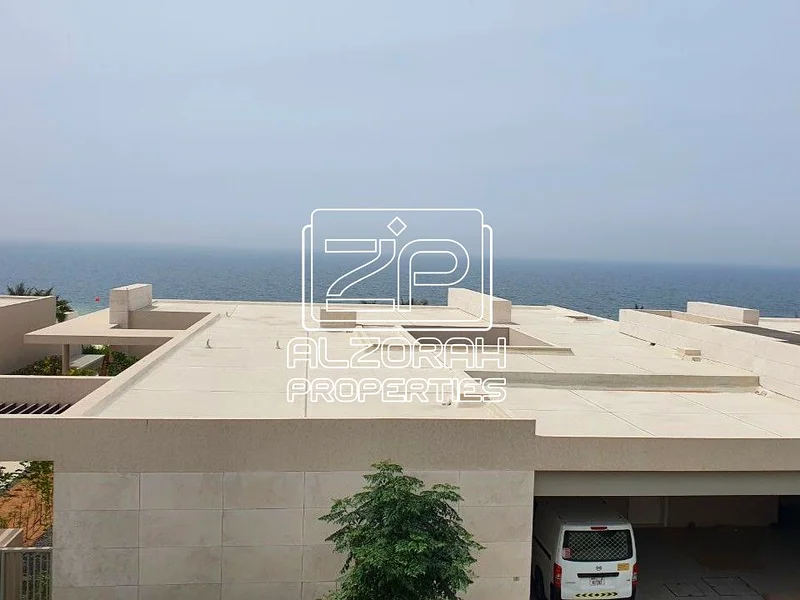 جاهز | منظر بحري | وصول إلى الشاطئ | فيلا ركنية بالصف الثالث63879118960385113