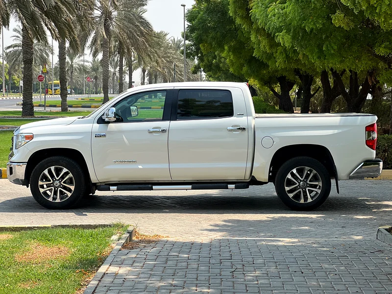 Toyota Tundra 2014 car in very very excellent condition63700380550786113