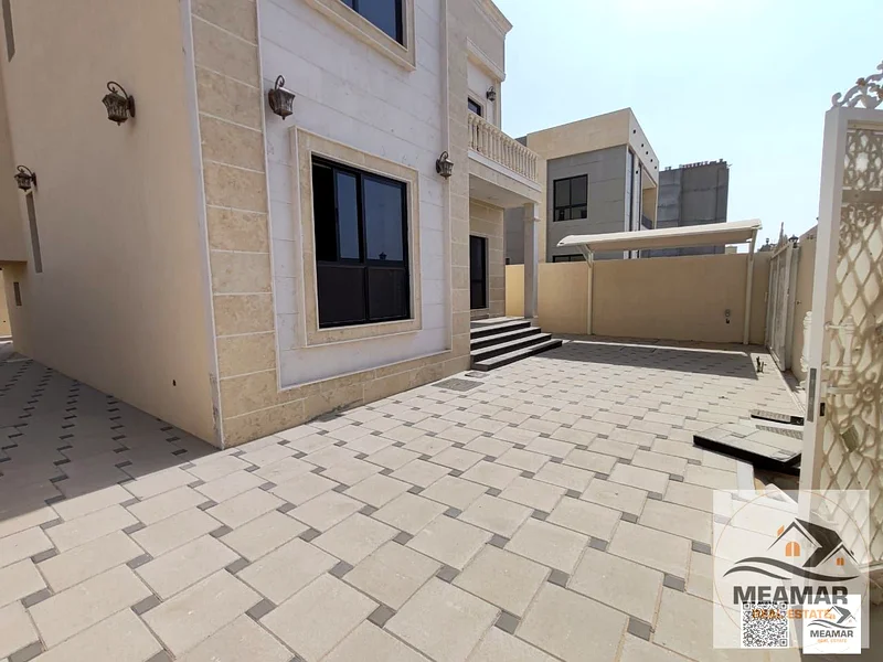 فيلا للبيع بـ 85 ألف مع فناء كبير في الزهية63710426574338111
