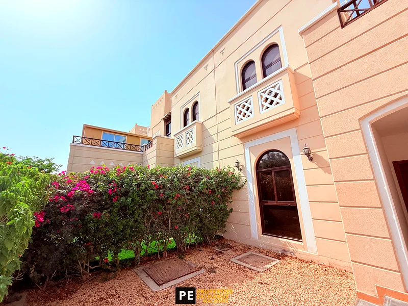 READY TO MOVE | SINGLE ROW | NEAR PARK63729404153729112