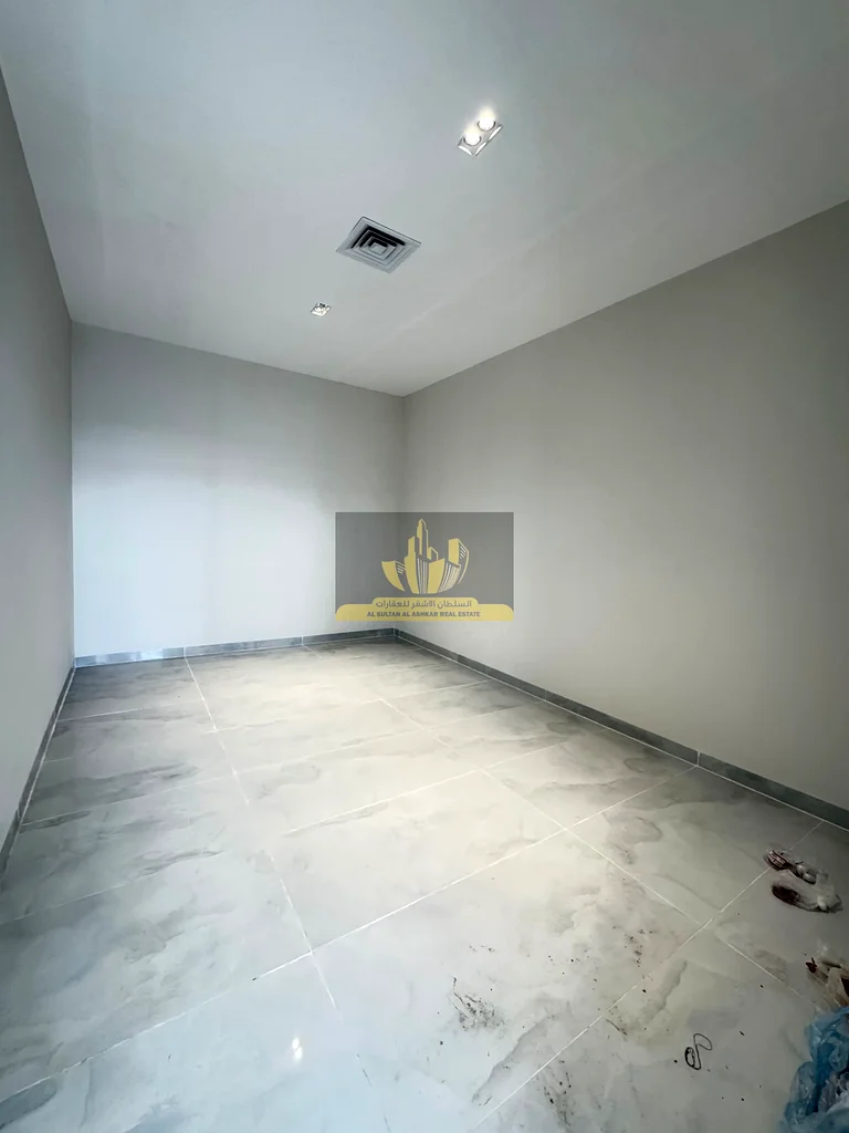 فيلا للإيجار في العذبة 4 غرف نوم63724981200899111