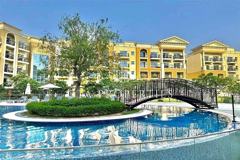 Furnished | Great Location | Vacant in August63765484078083110