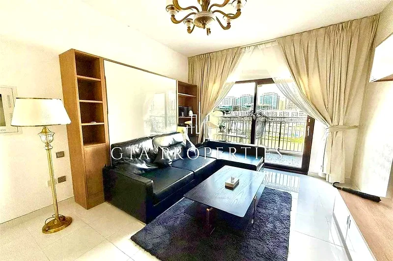 Furnished | Great Location | Vacant in August63765484078083112