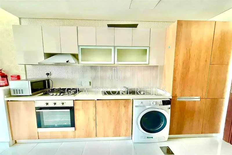 Furnished | Great Location | Vacant in August63765484078083114