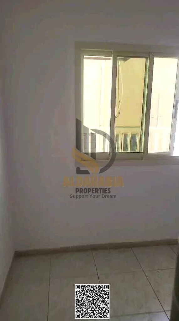 شقة للإيجار في الروضة 3 - بالقرب من شارع خليفة63719051616387112