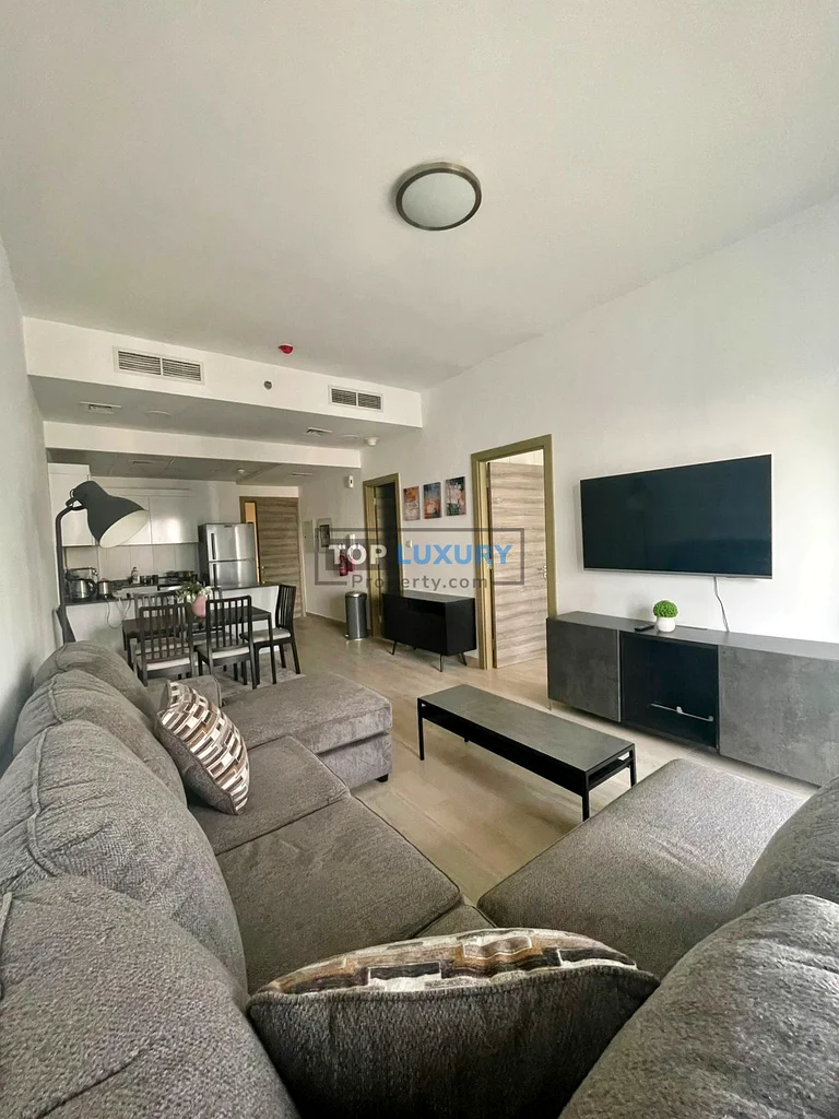 MODERN FINISHES | MOVE I N READY | SPACIOUS LAYOUT63781821617027110
