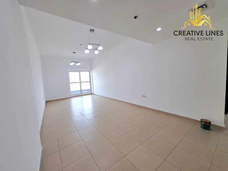 شقة فاخرة مكونة من غرفتي نوم مع 3 حمامات متاحة للإيجار العائلي فقط بسعر 72 ألف63755415362817111