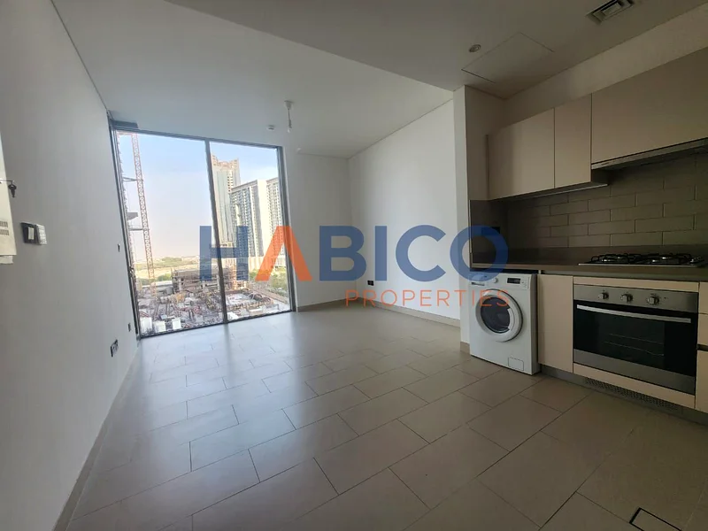 غير مفروشة | مطبخ متكامل بالكامل | تخطيط واسع63757760520067110