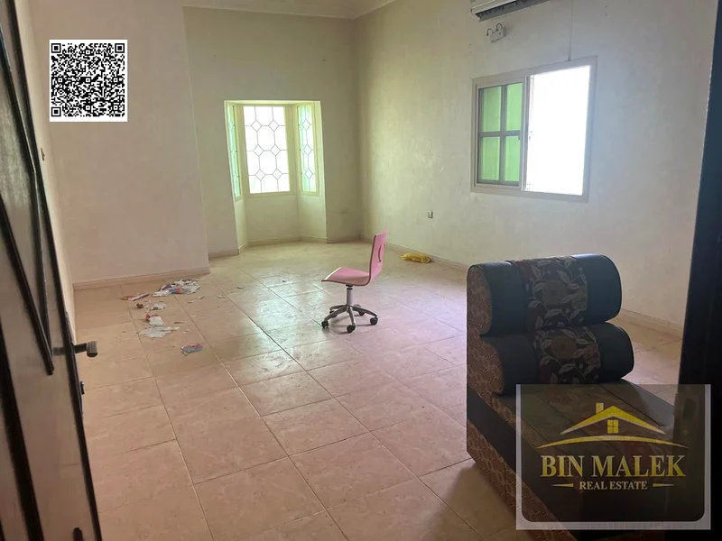 5 bedroom villa // prime location // close to sheikh ammar road //  close to all facilities //63879018606210113