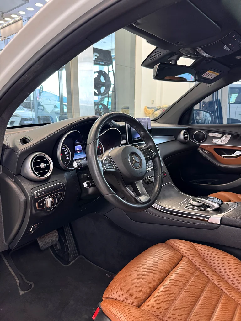 MERCEDES GLC250 4MATEK / 2018 / GCC / FULL OPTION63699042373762112