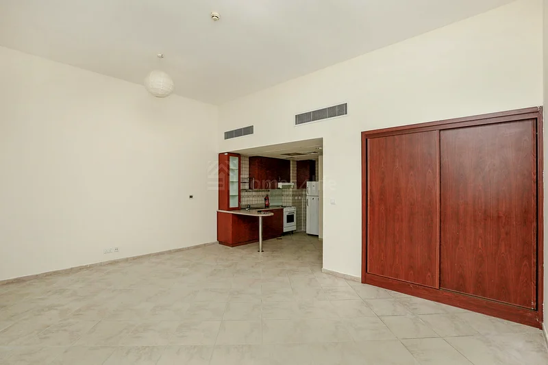 Huge Studio |  Balcony | Ground Floor63727565520385114