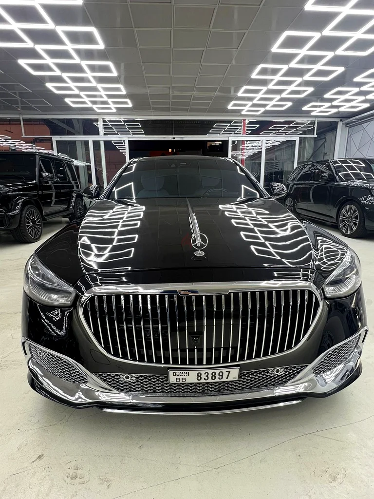 مرسيدس S500 2009 مُعدّلة إلى طراز 202463699044873987113