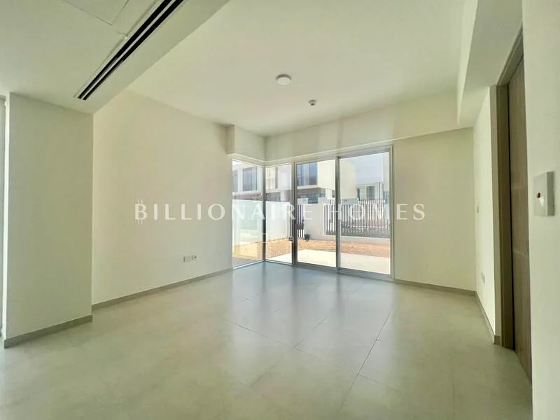 Viewing Available  | Near Entrance | Multiple Options63734257132675112