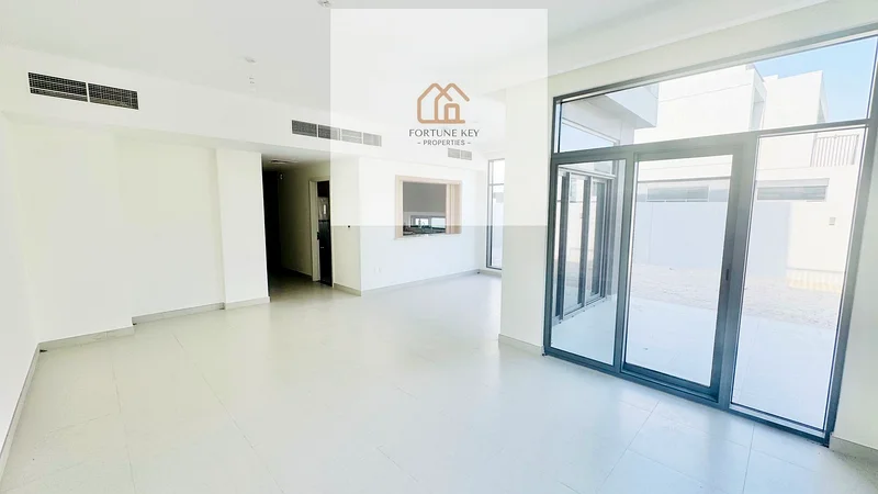 Brand New | Corner Plot Back To Back| Large Plot63751682811010111