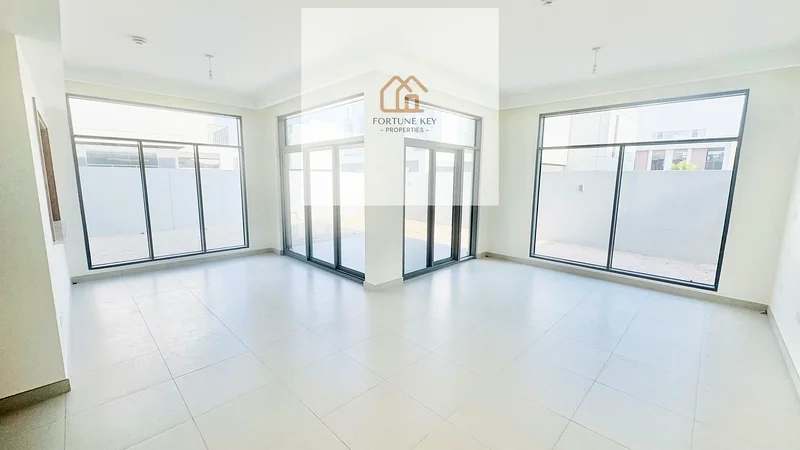 Brand New | Corner Plot Back To Back| Large Plot63751682811010110