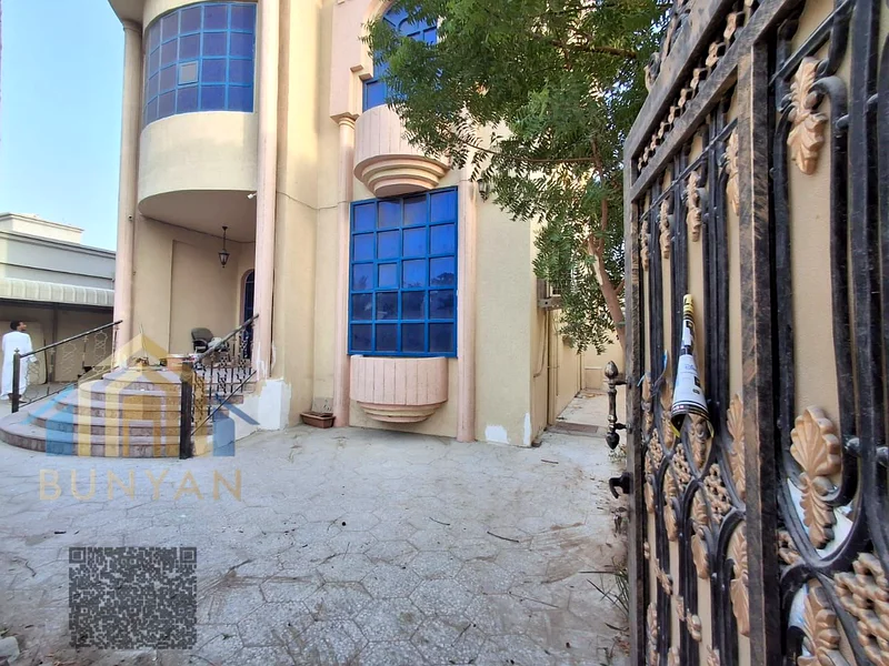 ✨ الرمز 126 ✨ فيلا للإيجار السنوي في الروضة 2 بـ 5 غرف نوم، 4 غرف ماستر، مجلس منفصل وغرفة معيشة، الإيجار 85 ألف درهم على 4 دفعات بشيك63722723750401110