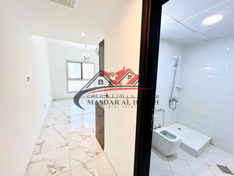 Big studio with covered parking ! Road side view ! Only for family building ! Close to family park63812325384578110