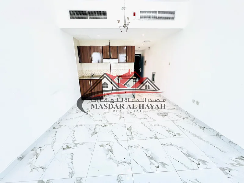 Big studio with covered parking ! Road side view ! Only for family building ! Close to family park63812325384578114