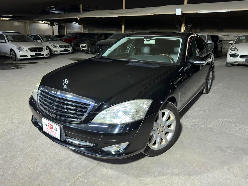 مرسيدس S-كلاس S350 2008 | لون أسود أوبسيديان من الخارج | مقاعد جلدية سوداء من الداخل | سقف بانورامي63699024652803110