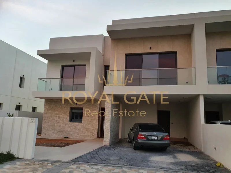 Amazing | 4BR Villa - Single row | Golf View63850274996482111