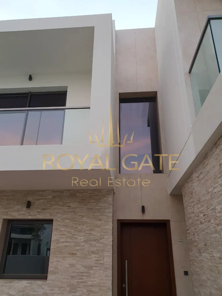 Amazing | 4BR Villa - Single row | Golf View63850274996482114