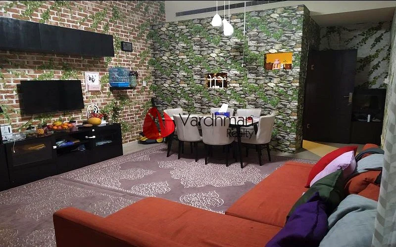 WELL MAINTAINED 1 BR | FLEXIBLE CHEQUE | BALCONY63746698960386112