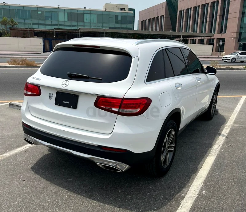 2019 Mercedes-Benz GLC 300 4MATIC | |130,000 KM | Excellent Condition63700381344131113