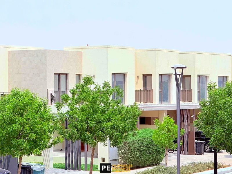 VACANT | NEAR POOL | HUGE LAYOUT63805884583811112
