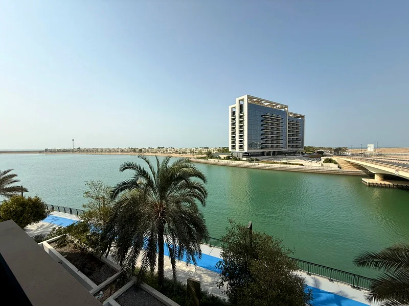 🌊 Spacious 3BR Duplex with Sea & Lagoon View | Mina Al Arab63813840301825110